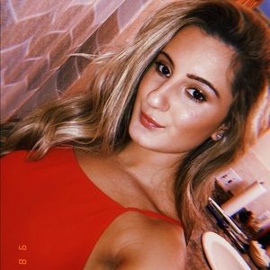 Meet your Posher, Fatjona